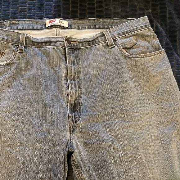 Levi's 559 relaxed fit straight leg jeans 44 x 32 - Picture 9 of 13